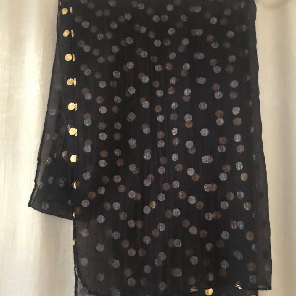 2Chic Pashima/Scarf, Black/ Gold/Silver Reversible, 100% Polyester, 25" X 76"